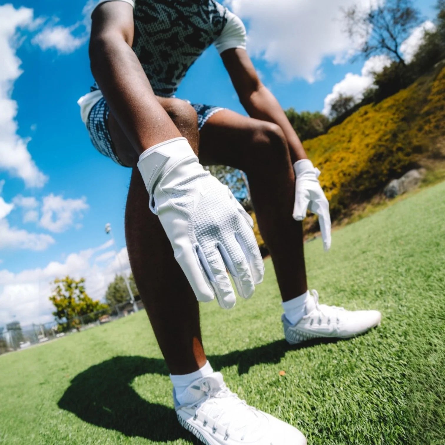 Klutch Pro 1.0 Football Gloves